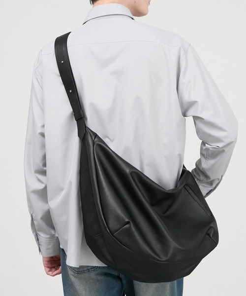 CIYOT(シヨウト)の「【CIYOT】2WAYリングベルト ラウンドショルダーバッグ(ショルダーバッグ・メンズ・ブラック/ダークブラウン/アイボリー/ブラック系/チャコール/ブラウン系・FREE)」の22枚目の写真