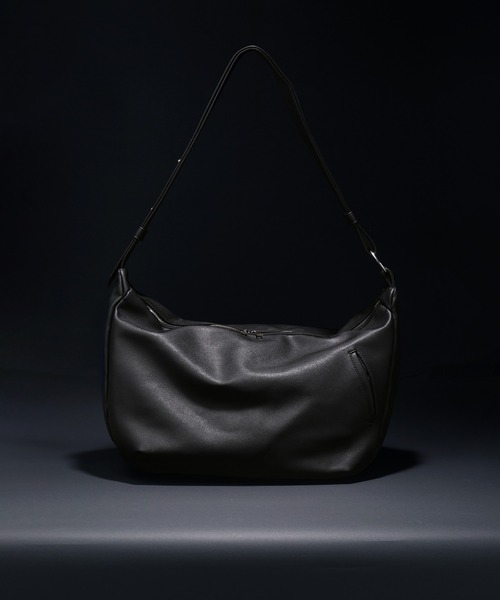 CIYOT（シヨウト）の「【CIYOT-シヨウト-】2WAYリングベルトラウンドショルダーバッグ（ショルダーバッグ・メンズ・ブラック/ダークブラウン/アイボリー/ブラック系/チャコール・FREE）」の17枚目の写真