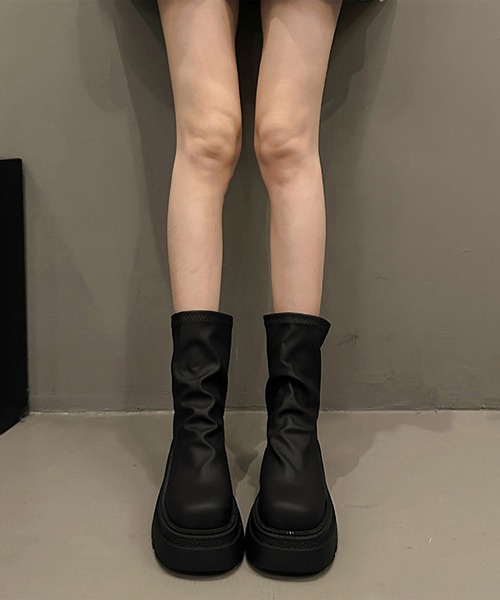 Lace Ladies(レースレディース)の「ソリッドカラー 厚底 ラウンド ショート ブーツ(ブーツ・レディース・ブラック/ブラウン・25cm/24.5cm/24cm/23.5cm/23cm/22.5cm)」の10枚目の写真