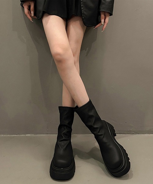 Lace Ladies(レースレディース)の「ソリッドカラー 厚底 ラウンド ショート ブーツ(ブーツ・レディース・ブラック/ブラウン・25cm/24.5cm/24cm/23.5cm/23cm/22.5cm)」の11枚目の写真