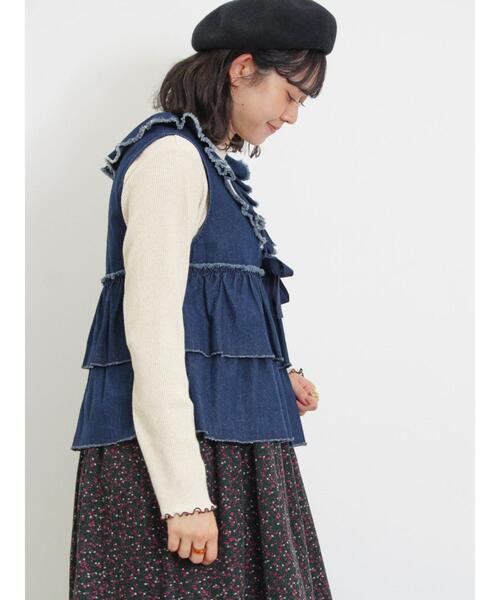 Samansa Mos2（サマンサ モスモス）の「◎フリルティアードベスト（ベスト・レディース・ブラック/ブルー/カーキ・F）」の8枚目の写真