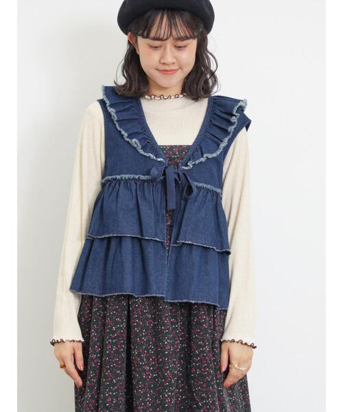 Samansa Mos2（サマンサ モスモス）の「◎フリルティアードベスト（ベスト・レディース・ブラック/ブルー/カーキ・F）」の11枚目の写真