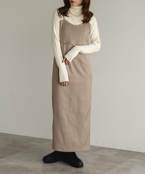 raffime（ラフィミー）の「バックデザインナローキャミワンピース（ワンピース・レディース・ベージュ/ダークブラウン/チャコールグレー・フリー）」の3枚目の写真