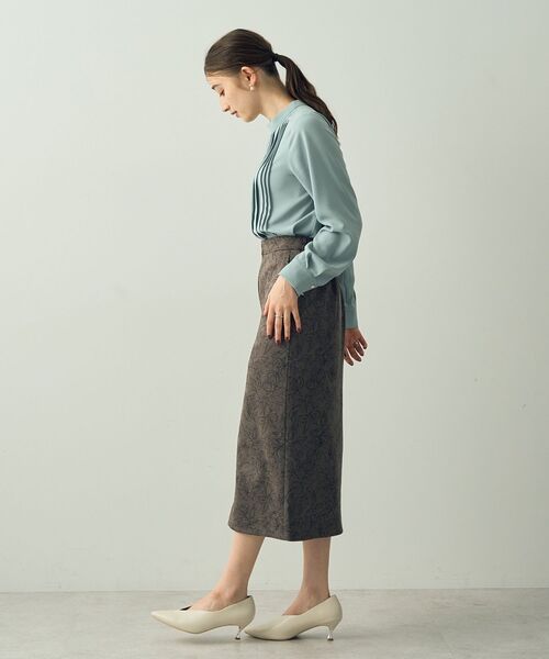 YECCA VECCA（イェッカヴェッカ）の「フラワー柄フェイクスエードスカート（スカート・レディース・チャコールグレー/ブルー系その他7/アイボリー・FREE）」の22枚目の写真