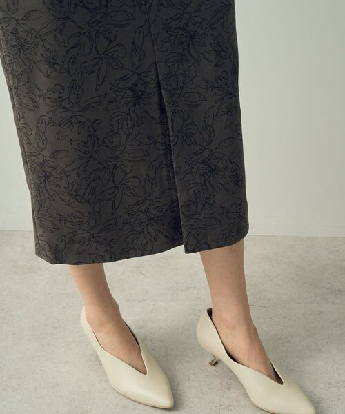 【セール】フラワー柄フェイクスエードスカート（スカート）｜YECCA VECCA（イェッカヴェッカ）