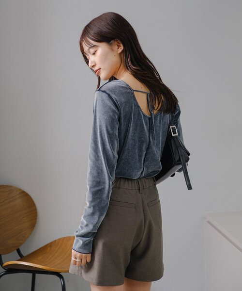 Kastane(カスタネ)の「【前後2way】チュールベロアプルオーバー(Tシャツ/カットソー・レディース・ブルー/アイボリー/ブラック/ブラウン・FREE)」の12枚目の写真