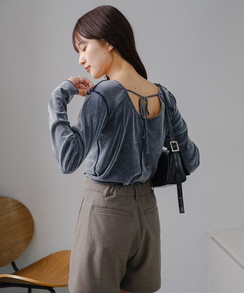 Kastane(カスタネ)の「【前後2way】チュールベロアプルオーバー(Tシャツ/カットソー・レディース・ブルー/アイボリー/ブラック/ブラウン・FREE)」の13枚目の写真