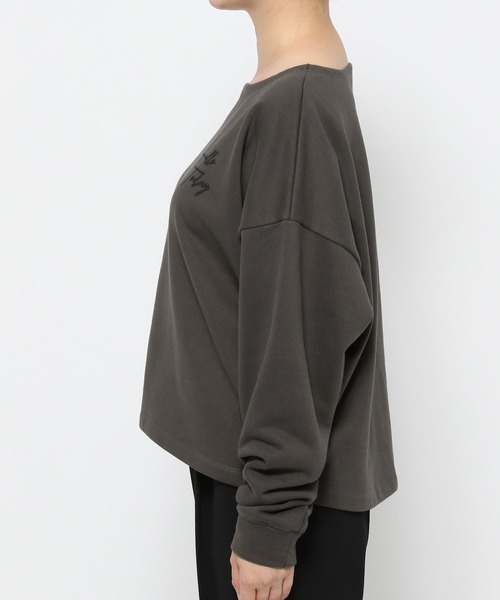 Elura（エルーラ）の「＜ELSTAFF企画＞大人ロゴスウェット/149159（スウェット・レディース・チャコールグレー/ベージュ・LARGE/MEDIUM）」の8枚目の写真