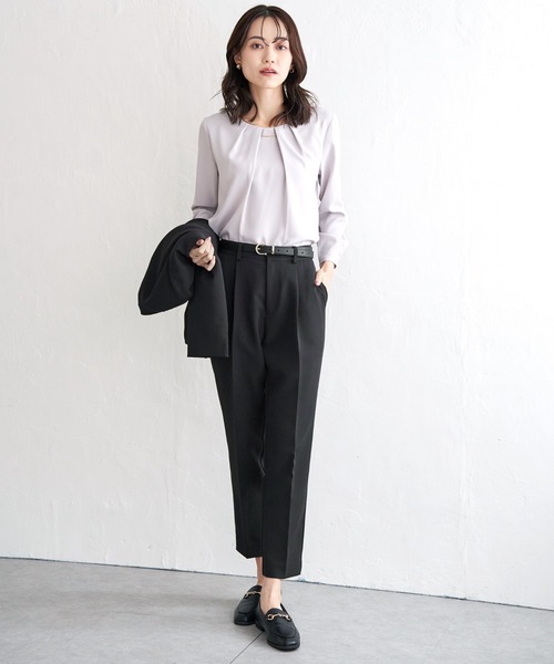 IKKA LOUNGE（イッカラウンジ）の「【洗濯機で洗える／セットアップ対応】ウォッシャブルテーパードパンツ（その他パンツ・レディース・ライトグレー/ブラック/ネイビー・L/M/S/XL）」の6枚目の写真