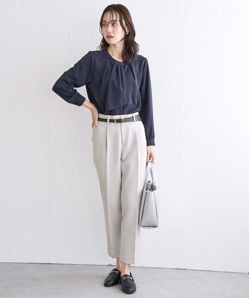 IKKA LOUNGE（イッカラウンジ）の「【洗濯機で洗える／セットアップ対応】ウォッシャブルテーパードパンツ（その他パンツ・レディース・ライトグレー/ブラック/ネイビー・L/M/S/XL）」の11枚目の写真