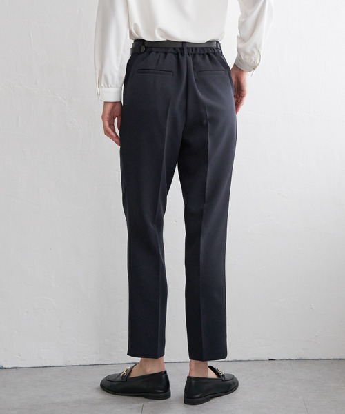 IKKA LOUNGE（イッカラウンジ）の「【洗濯機で洗える／セットアップ対応】ウォッシャブルテーパードパンツ（その他パンツ・レディース・ライトグレー/ブラック/ネイビー・L/M/S/XL）」の14枚目の写真