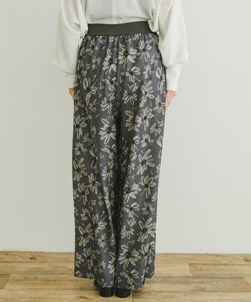 ITEMS URBANRESEARCH（アイテムズ アーバンリサーチ）の「リラックスイージーパンツ（その他パンツ・レディース・チャコールグレー/モカ・FREE）」の8枚目の写真