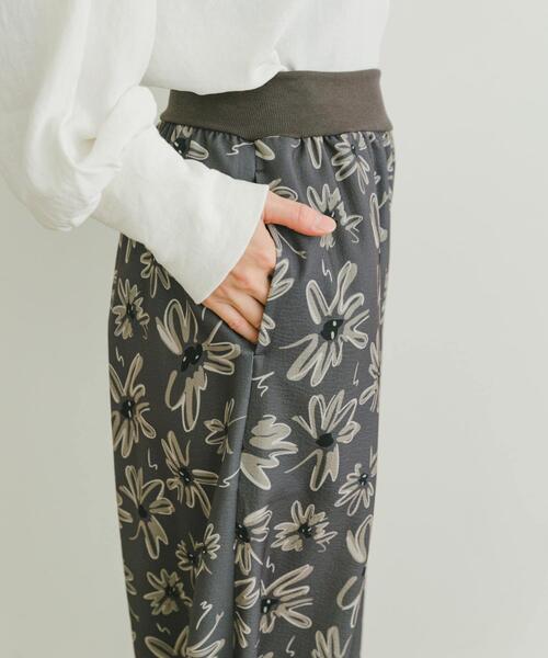 ITEMS URBANRESEARCH（アイテムズ アーバンリサーチ）の「リラックスイージーパンツ（その他パンツ・レディース・チャコールグレー/モカ・FREE）」の10枚目の写真