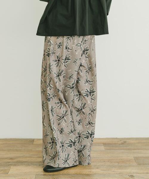 ITEMS URBANRESEARCH（アイテムズ アーバンリサーチ）の「リラックスイージーパンツ（その他パンツ・レディース・チャコールグレー/モカ・FREE）」の14枚目の写真