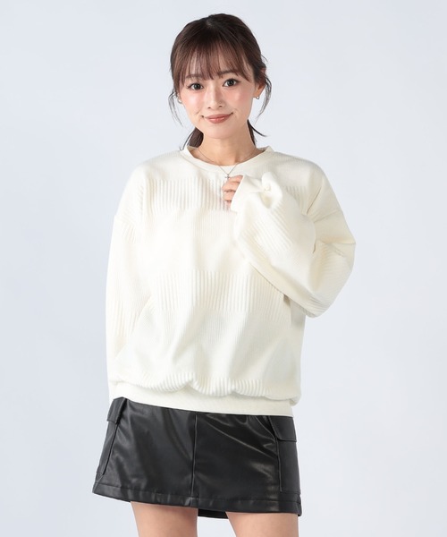 CECIL McBEE(セシルマクビー)の「ふくれジャガードゆるシルエットプルオーバー(Tシャツ/カットソー・レディース・アイボリー/ブラック・MEDIUM/LARGE)」の6枚目の写真