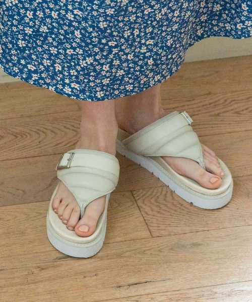 MINNETONKA/ミネトンカ】 プラットフォームパファートング