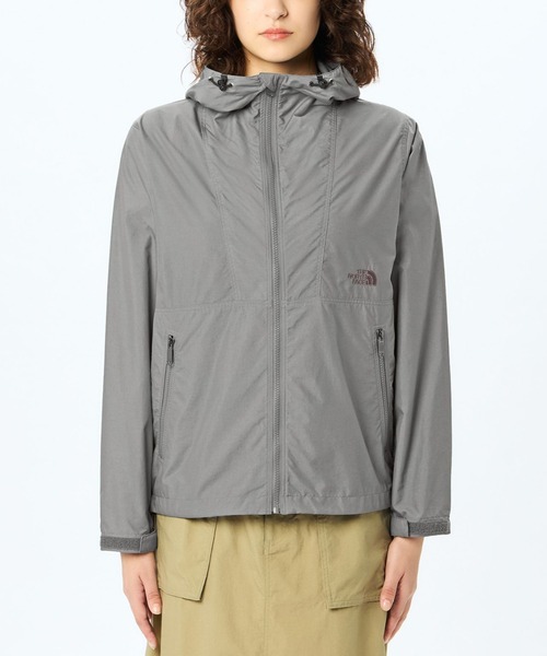THE NORTH FACE(ザノースフェイス)の「THE NORTH FACE Compact Jacket NPW72230(その他アウター・レディース・ブラック/グレー・MEDIUM/X-LARGE/LARGE)」の2枚目の写真