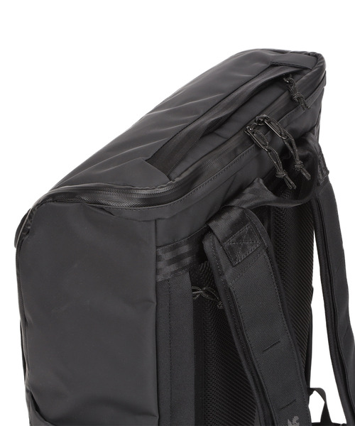CHROME（クローム）の「［ CHROME / クローム ］VOLCAN 35L PACK BKTP_BLACK TARP / ボルカン 35L パック ブラック タープ 防水 35L バックパック（バックパック/リュック・メンズ・ブラック・FREE）」の4枚目の写真