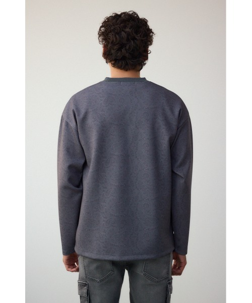 AZUL by moussy(アズールバイマウジー)の「総柄プリントポンチプルオーバー(スウェット・メンズ・ブラック系その他/グレー系その他・FREE)」の6枚目の写真