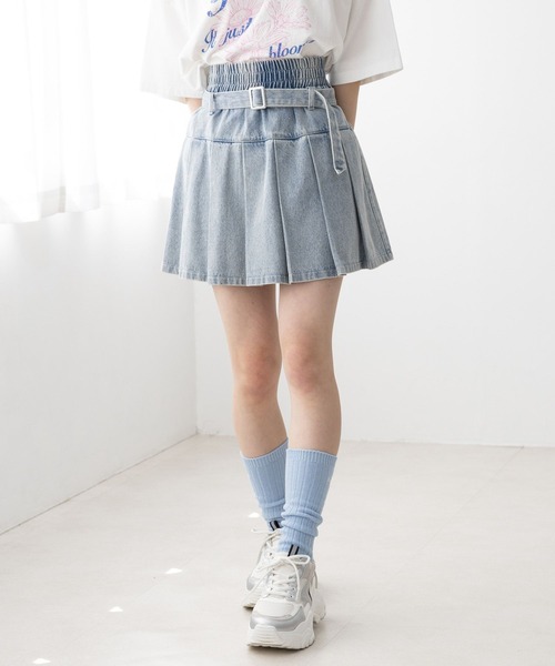 repipi armario（レピピ アルマリオ）の「ライトデニムプリーツスカート（スカート・キッズ・ブルー/ブラック系その他/ブルー系その他・SMALL/LARGE/MEDIUM）」の3枚目の写真