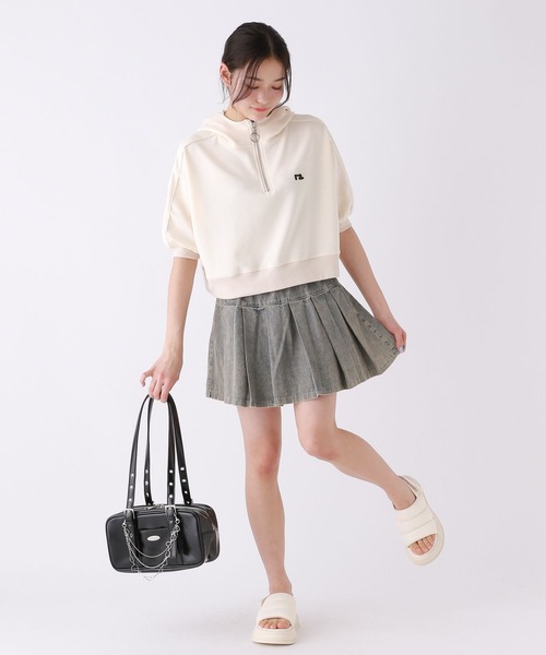 repipi armario（レピピ アルマリオ）の「ライトデニムプリーツスカート（スカート・キッズ・ブルー/ブラック系その他/ブルー系その他・SMALL/LARGE/MEDIUM）」の10枚目の写真