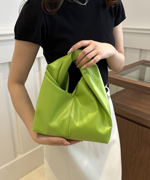 VIBGYOR(ヴィブジョー)の「urbanfemine./合成皮革ハンドバッグ U7424(ハンドバッグ・レディース・ブラック/ブラウン/ホワイト/グリーン・FREE)」の9枚目の写真