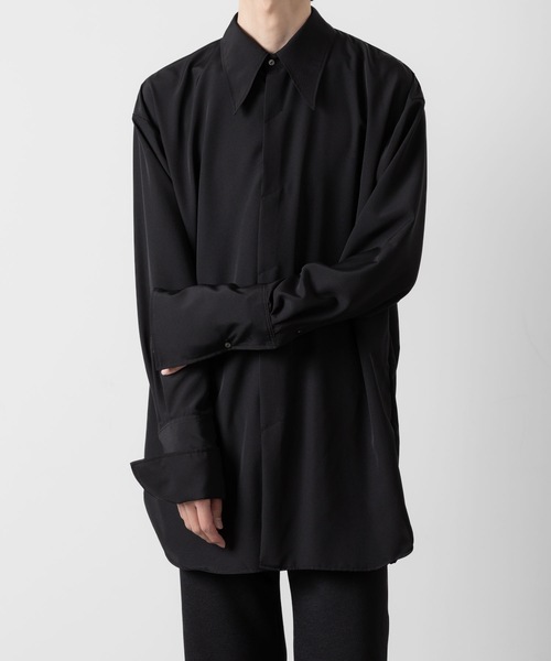 ato（アトウ）の「OVERSIZED DOUBLE CUFFS SHIRT（シャツ/ブラウス・メンズ・ブラック/ホワイト・48/46/44）」の2枚目の写真