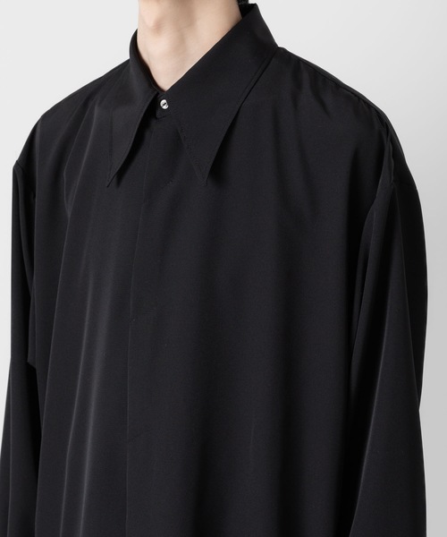 ato（アトウ）の「OVERSIZED DOUBLE CUFFS SHIRT（シャツ/ブラウス・メンズ・ブラック/ホワイト・48/46/44）」の11枚目の写真