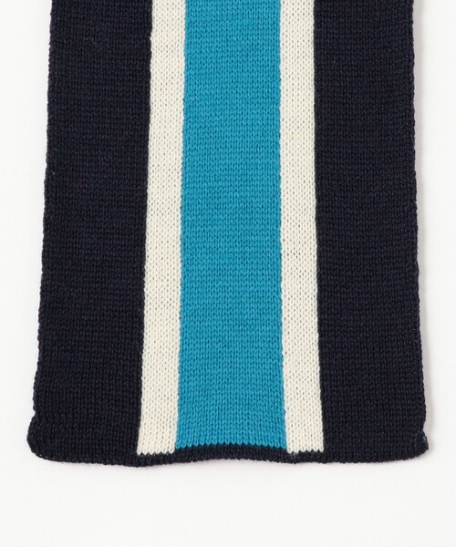 BEAMS PLUS（ビームスプラス）の「School Scarf Jacquard Stripe（マフラー・メンズ・ネイビー/ホワイト/ブラウン/ブラック・ONE SIZE）」の16枚目の写真