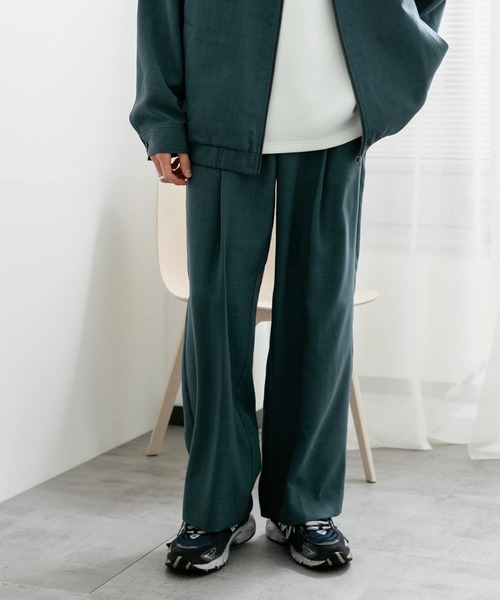 SENSE OF PLACE by URBAN RESEARCH(センスオブプレイスバイアーバンリサーチ)の「『UR TECH DRYLUXE』 リネンライクワイドパンツ(その他パンツ・メンズ・ブラック/グリーン/ネイビー・MEDIUM/LARGE)」の1枚目の写真