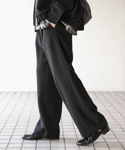 SENSE OF PLACE by URBAN RESEARCH(センスオブプレイスバイアーバンリサーチ)の「『UR TECH DRYLUXE』 リネンライクワイドパンツ(その他パンツ・メンズ・ブラック/グリーン/ネイビー・MEDIUM/LARGE)」の15枚目の写真