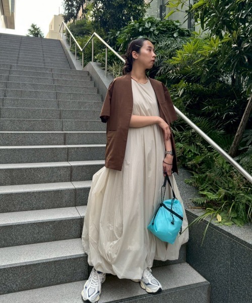 新品emmi（エミ） eco ナイロンエアーボリュームワンピース