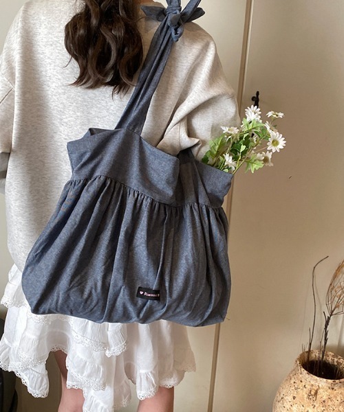 mebole(メボレ)の「プリーツリボントート(トートバッグ・レディース・ホワイト/ドット/ブルー・FREE)」の14枚目の写真