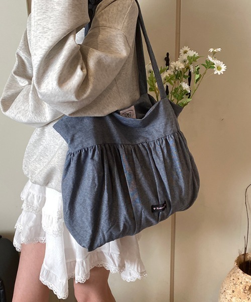 mebole(メボレ)の「プリーツリボントート(トートバッグ・レディース・ホワイト/ドット/ブルー・FREE)」の18枚目の写真