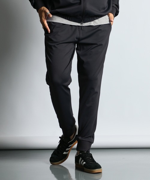 The DUFFER of ST.GEORGE（ザダファーオブセントジョージ）の「ZERO GRAVITY EASY TRUCK PANTS ：ゼログラビティ セットアップ トラックパンツ（その他パンツ・メンズ・チャコールグレー/ブラック・SMALL/MEDIUM/LARGE/X-LARGE）」の5枚目の写真