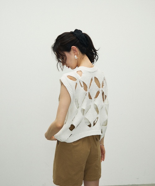 euw ニュアンスカラージレ　ベージュ nuance collar gilet / beige