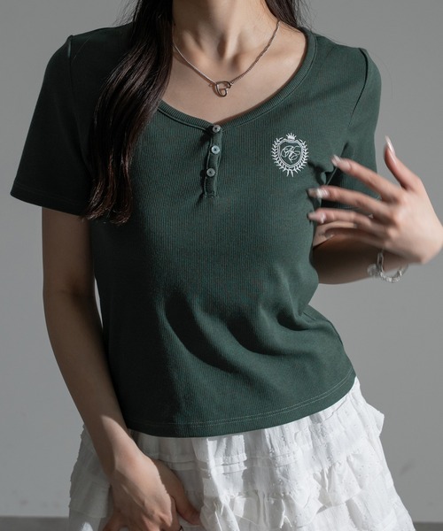 apres jour mignon(アプレジュールミニョン)の「ヘンリーリブTシャツ【ZOZOTOWN限定アイテム】(Tシャツ/カットソー・レディース・ライトブルー/チャコールグレー/ネイビー/ワインレッド/ボルドー/グリーン・フリー/X-LARGE)」の10枚目の写真