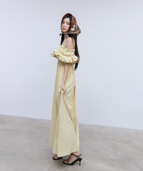 SNIDEL（スナイデル）の「ベーシックスカーフ（バンダナ/スカーフ・レディース・ライトピンク/ライトブルー/ブラウン/ベージュ・FREE）」の5枚目の写真