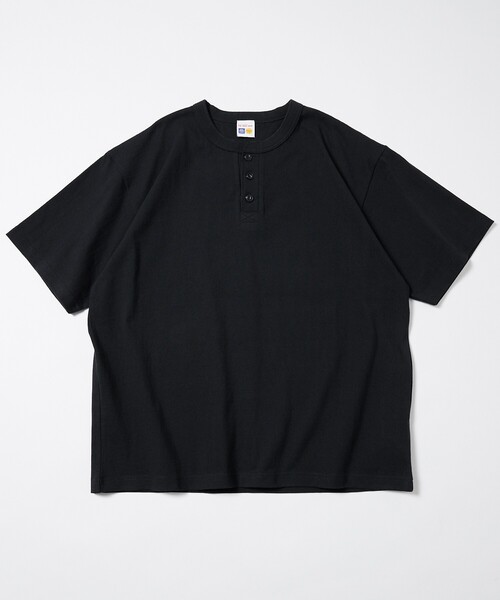 FREAK'S STORE(フリークスストア)の「HEAVY WEIGHT / ヘビーウェイト ヘンリーネック ショートスリーブTシャツ/10.5オンス(Tシャツ/カットソー・メンズ・ベージュ/チャコールグレー/ワインレッド/ライトグレー/ホワイト/ブラック・LARGE/MEDIUM/SMALL)」の7枚目の写真
