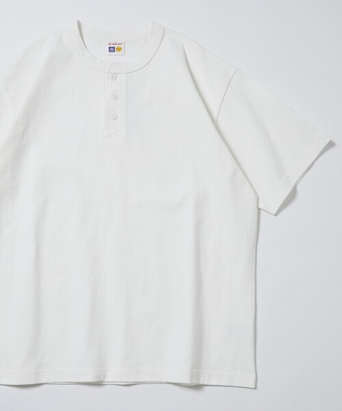 FREAK'S STORE(フリークスストア)の「HEAVY WEIGHT / ヘビーウェイト ヘンリーネック ショートスリーブTシャツ/10.5オンス(Tシャツ/カットソー・メンズ・ベージュ/チャコールグレー/ワインレッド/ライトグレー/ホワイト/ブラック・LARGE/MEDIUM/SMALL)」の15枚目の写真