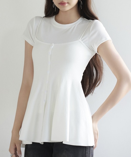 SAISON DE PAPILLON（セゾンドパピヨン）の「フロントボタンぺプラムニットキャミソール【ZOZOTOWN限定アイテム】（キャミソール・レディース・グレー/ブルー/ブラック/ホワイト・フリー）」の2枚目の写真