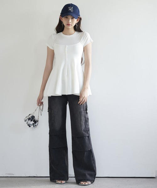 SAISON DE PAPILLON（セゾンドパピヨン）の「フロントボタンぺプラムニットキャミソール【ZOZOTOWN限定アイテム】（キャミソール・レディース・グレー/ブルー/ブラック/ホワイト・フリー）」の11枚目の写真