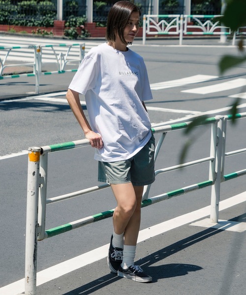 BILLABONG(ビラボン)の「BILLABONG メンズ UNITY LOGO Tシャツ 【2025年夏モデル】/ビラボン半袖バックプリントロゴTシャツ(Tシャツ/カットソー・メンズ・ホワイト/ブラック/ホワイト系その他・MEDIUM/LARGE/X-LARGE)」の4枚目の写真