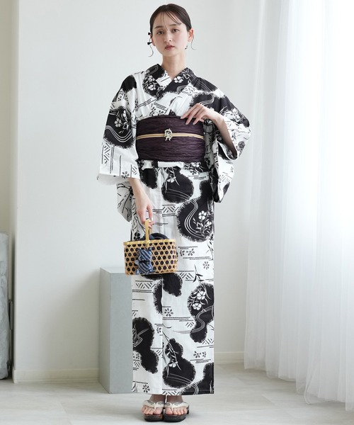 utatane(ウタタネ)の「選べる浴衣3点セット utataneオリジナル 国内染色(浴衣・レディース・ホワイト系1/ホワイト系2/レッド系1/ネイビー系3/ネイビー系4/ネイビー系5/ネイビー系2/ブラック系2/グリーン系1/ネイビー系1/アイボリー系1/ブラック系1/ブラック系3/グレー系1/ブルー系1/ブラック系4/ブラック系5/ネイビー系6/ベージュ系1・FREE)」の20枚目の写真