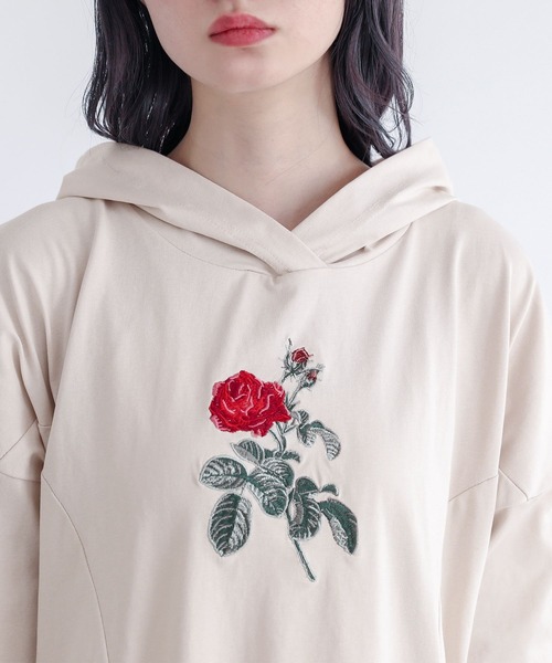 機能素材】『フラワー刺繍フードワンピース』（ワンピース