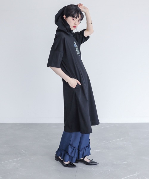 somari imagination(ソマリ イマジネーション)の「【接触冷感】『フラワー刺繍フードワンピース』(ワンピース・レディース・ブラック/ベージュ・2/1)」の17枚目の写真