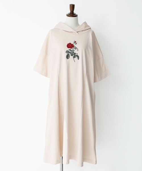 somari imagination(ソマリ イマジネーション)の「【接触冷感】『フラワー刺繍フードワンピース』(ワンピース・レディース・ブラック/ベージュ・2/1)」の22枚目の写真