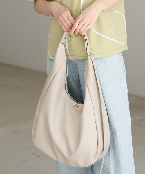 Bab（バブ）の「ダブルZIPサイドベルトバッグ（ハンドバッグ・レディース・ブラック/オフホワイト/ブラウン・ONESIZE）」の8枚目の写真