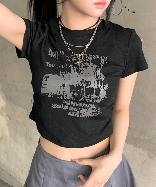 lilful(リルフル)の「サイドギャザー プリント コンパクトピチTシャツ(Tシャツ/カットソー・レディース・ベージュ/ブラック/アイボリー・M/S)」の22枚目の写真