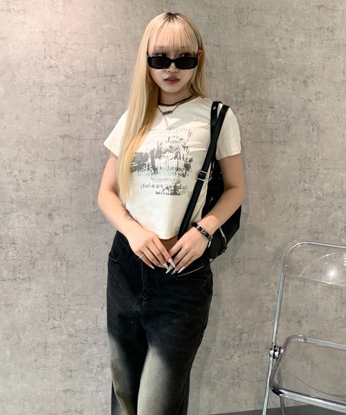 lilful(リルフル)の「サイドギャザー プリント コンパクトピチTシャツ(Tシャツ/カットソー・レディース・ベージュ/ブラック/アイボリー・M/S)」の20枚目の写真